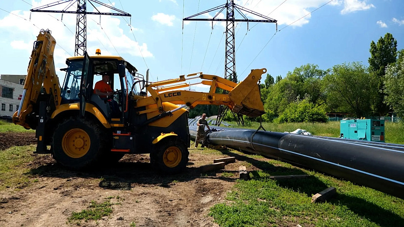 В Саратове заменили водопровод начала 90-х годов